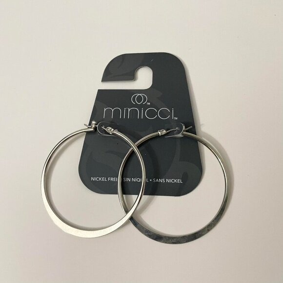 Minicci Silver Tone Hoop Earrings Lot of 2 - Picture 10 of 16